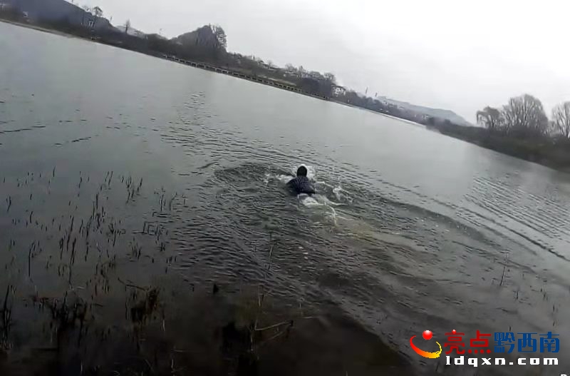 ؑ�S��Ů�ӑ�����׃�����p�� �o���v����ˮ�¾���