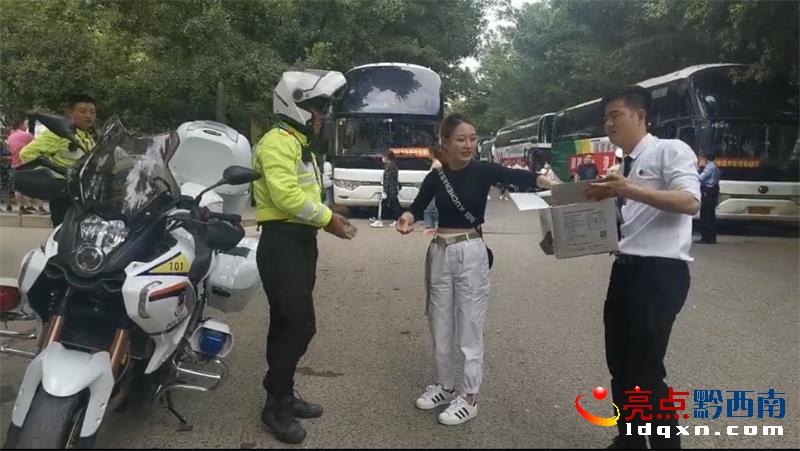 �o���߿������յ�������Y��