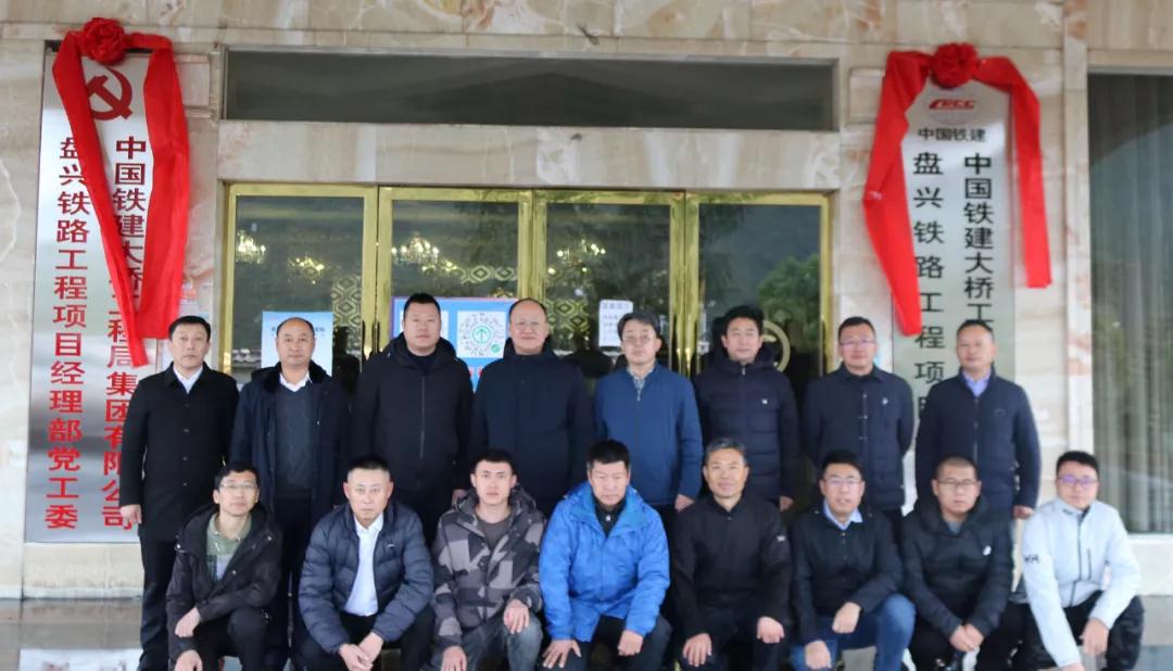 �Ї��F�����ֱP�d�F·�����(xi��ng)Ŀ��(j��ng)������ʽ���Ƴ���