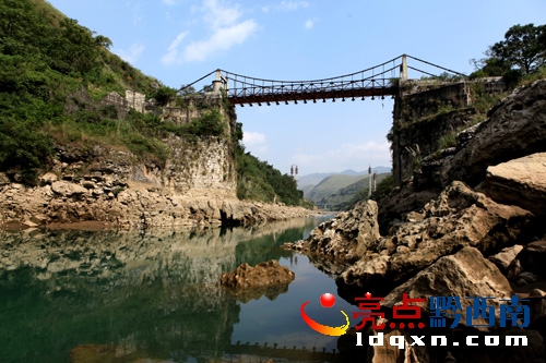 �P���F��(j��ng)�^�낀�����o(j��)���L(f��ng)��ϴ�Y��������������һ������֮�ϣ�ꐁ���?j��n)zӰ��.JPG