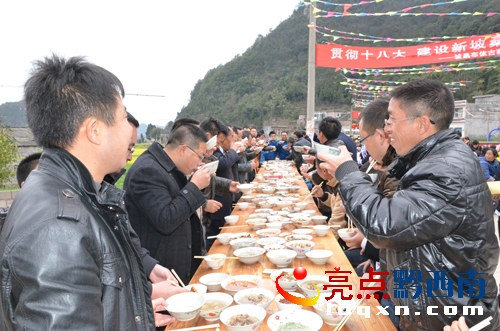 &ldquo;�ټ���&rdquo;ϯ����Ⱥ���e�њg�c.jpg