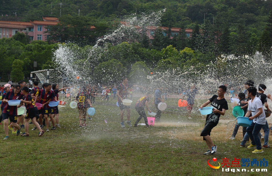 QQ�؈D20150515065758118.jpg