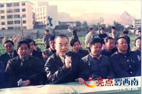 市長(zhǎng).jpg