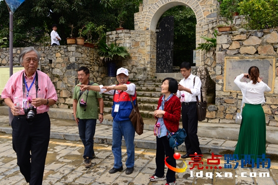 �������ƽ��ʹһ���ںΑ��J�ʾӅ��^��ꐁ��֔zӰ��00.jpg