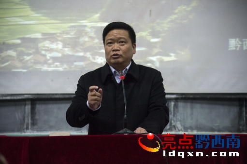 ��(l��)־���v�c��У���v�DƬ���DƬ�ṩ��ӡ��ǭ����www.yxqxn.cn��   (2)_�{(di��o)����С.jpg
