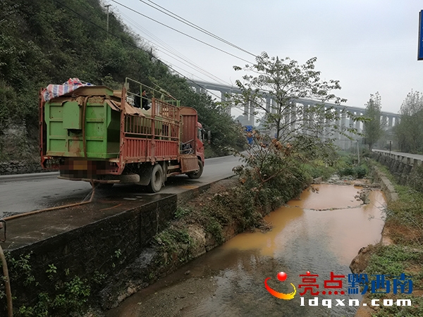؛܇�����ڞ���С�ӳ�ˮ��������ŷ���ˮ.jpg