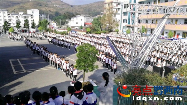 �հ������ڶ�����С�W�W�������\�ӕ������Ļ
