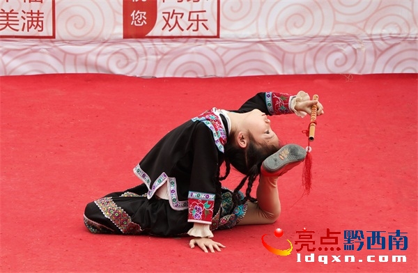 12���ك��赸���ɷ����zӰ.jpg