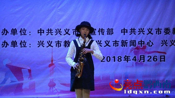 �d�x���e��&ldquo;��(chu��ng)����У�@&bull;չˇ�g(sh��)�L(f��ng)��&rdquo;��ˇչ�����C��(ji��ng)�xʽ (2).jpg