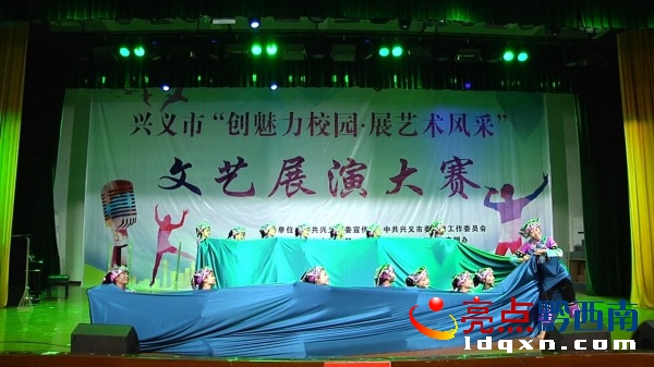 �d�x���e��&ldquo;��(chu��ng)����У�@&bull;չˇ�g(sh��)�L(f��ng)��&rdquo;��ˇչ�����C��(ji��ng)�xʽ (6).jpg