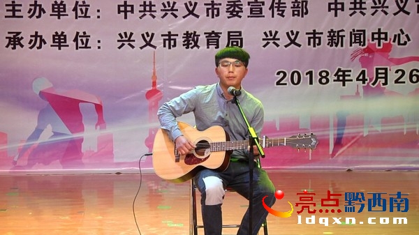 �d�x���e��&ldquo;��(chu��ng)����У�@&bull;չˇ�g(sh��)�L(f��ng)��&rdquo;��ˇչ�����C��(ji��ng)�xʽ (4).jpg